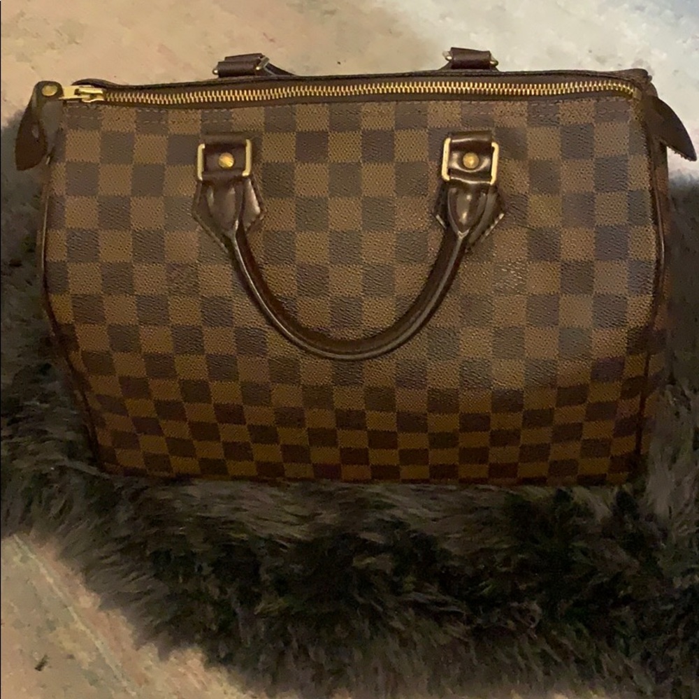 Authentic Louis Vuitton Damier Speedy 35
